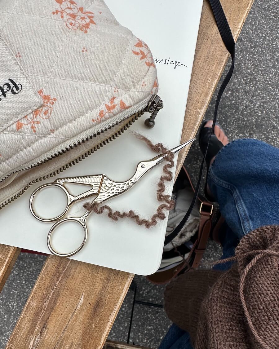 Schere mit Storchenmotiv PetiteKnit