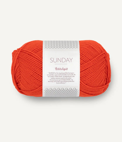 Sunday by PetiteKnit Sandnes Garn Wolle