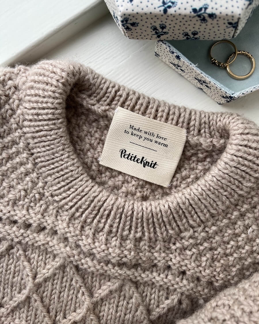 PetiteKnit Label